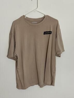 Legends Tan Men's Tshirt size‎ large
